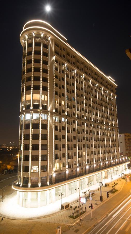 Stylish Apartment, Skopje Centre - Private Parking - Panoramic Views Bagian luar foto